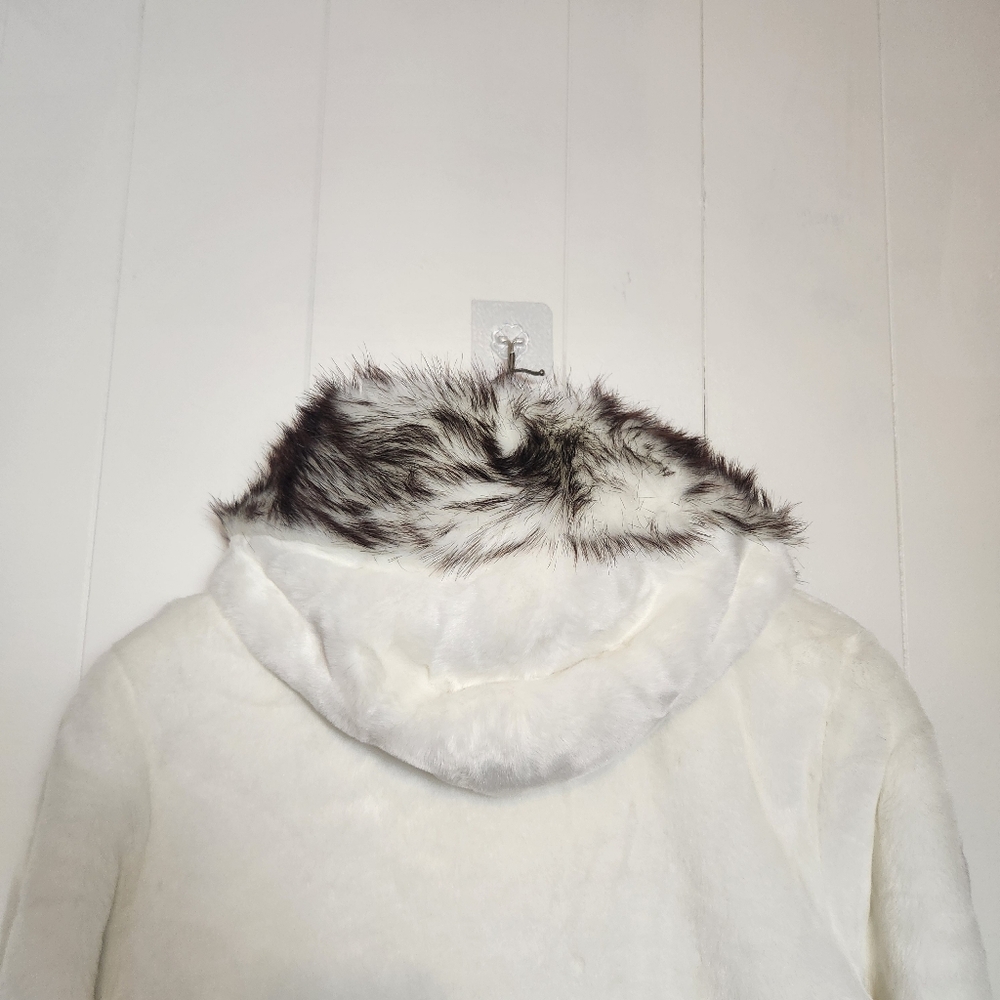 Retro White Faux Fur Penguin Coat Hooded Toggle Winter Jacket Size Small Vintage - Picture 9 of 14